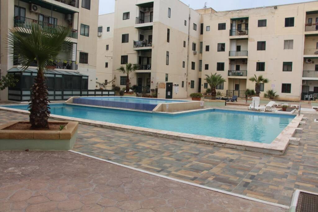 Deluxe Apartment With Pool In The Heart Of St Pauls Bay Bahía de San Pablo Exterior foto